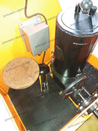 Шахтные аккумуляторные электровозы АРП-4,5