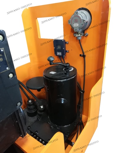 Шахтные аккумуляторные электровозы АРП-7